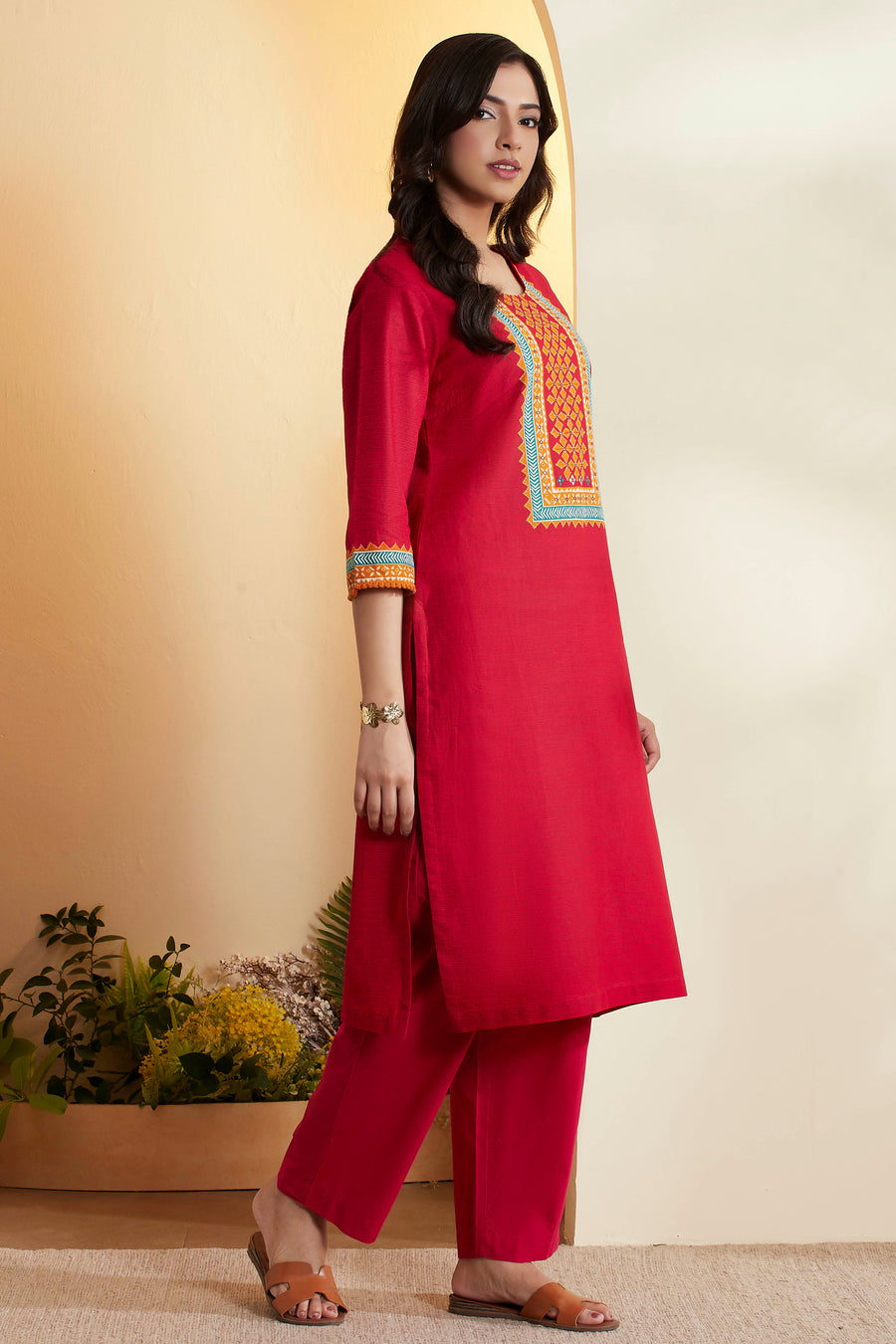 Red Cotton Yoke Printed Straight Kurta - image 4
