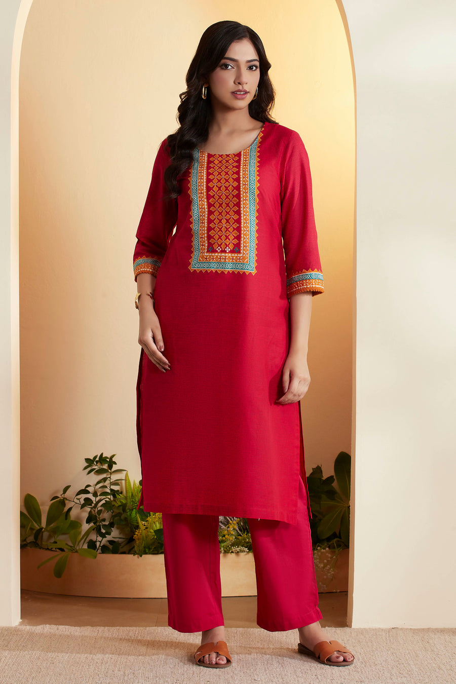 Red Cotton Yoke Printed Straight Kurta - image 6
