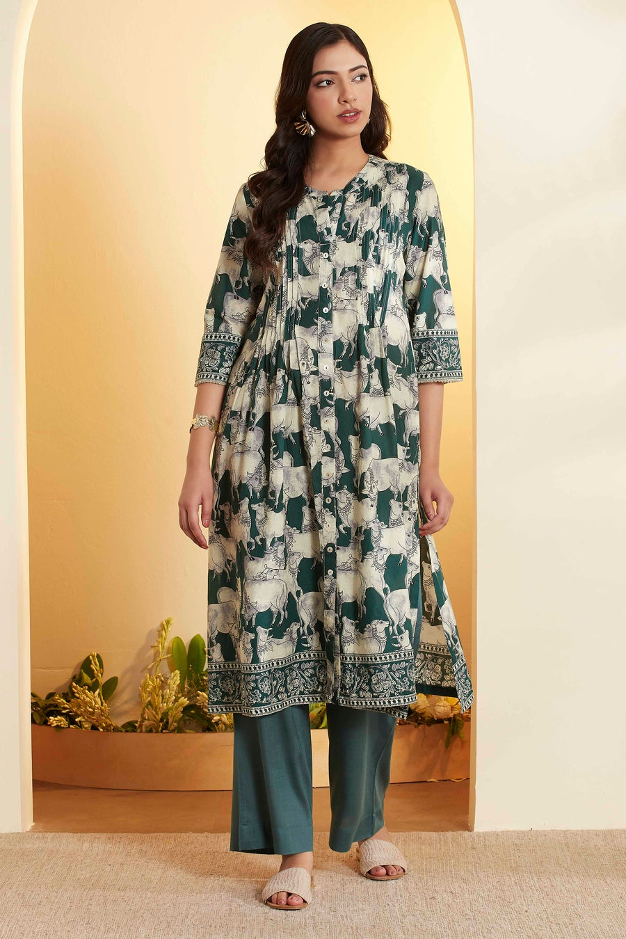 Green Cotton Animal Motif A-Line Kurta - image 6
