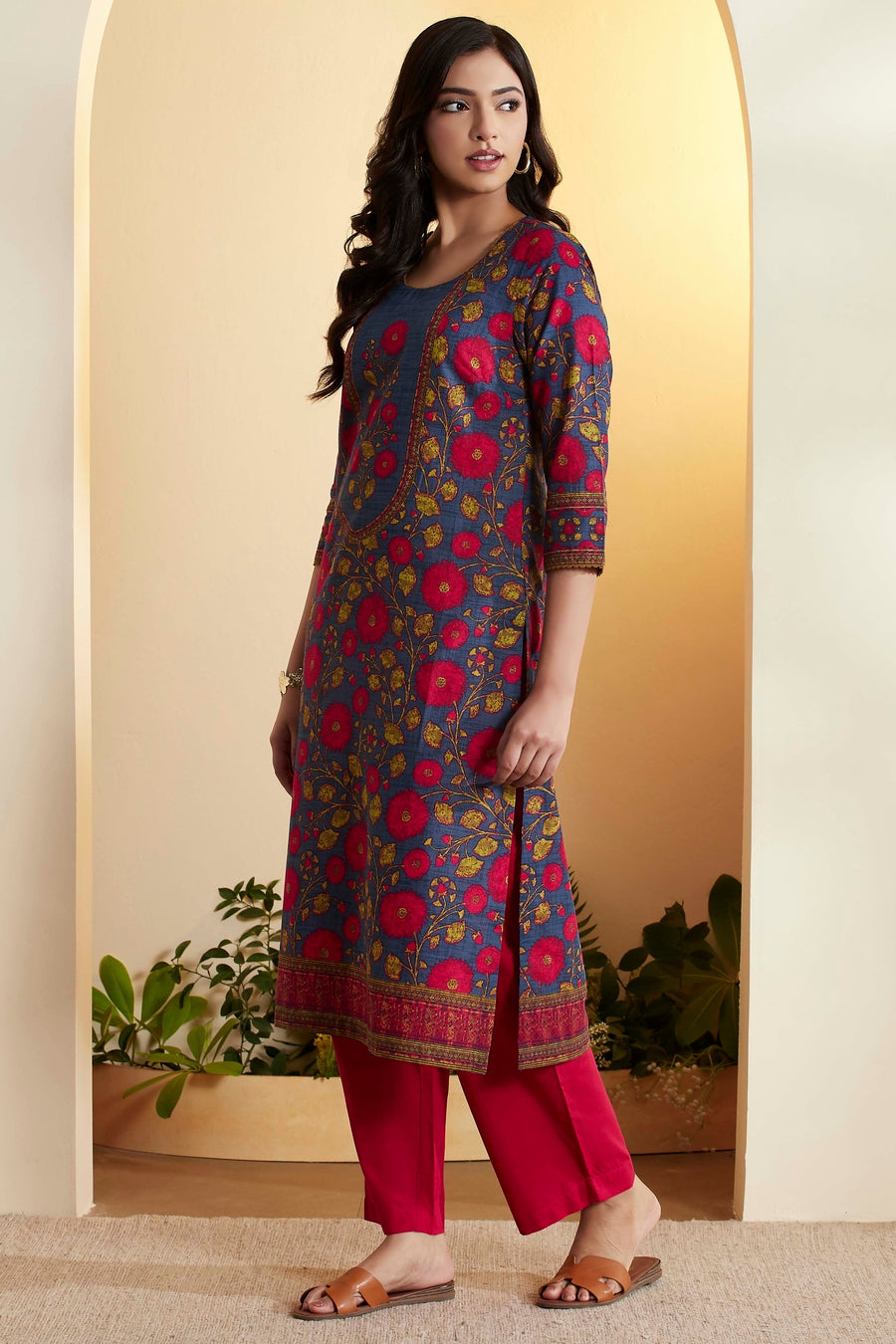 Indigo Blue Cotton Floral Printed Straight Kurta - image 3