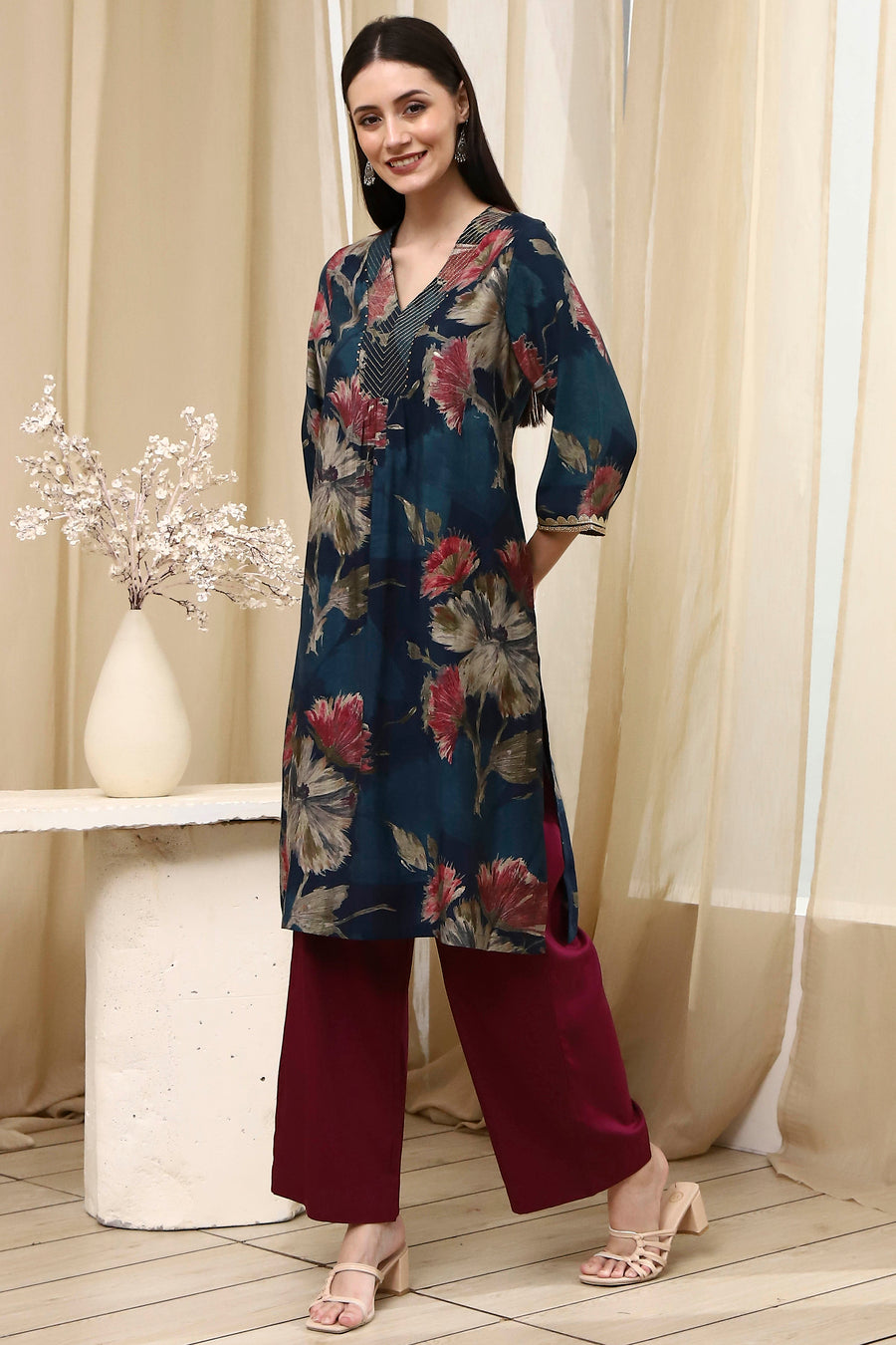 Navy Blue Floral Printed Straight Kurta - image 3