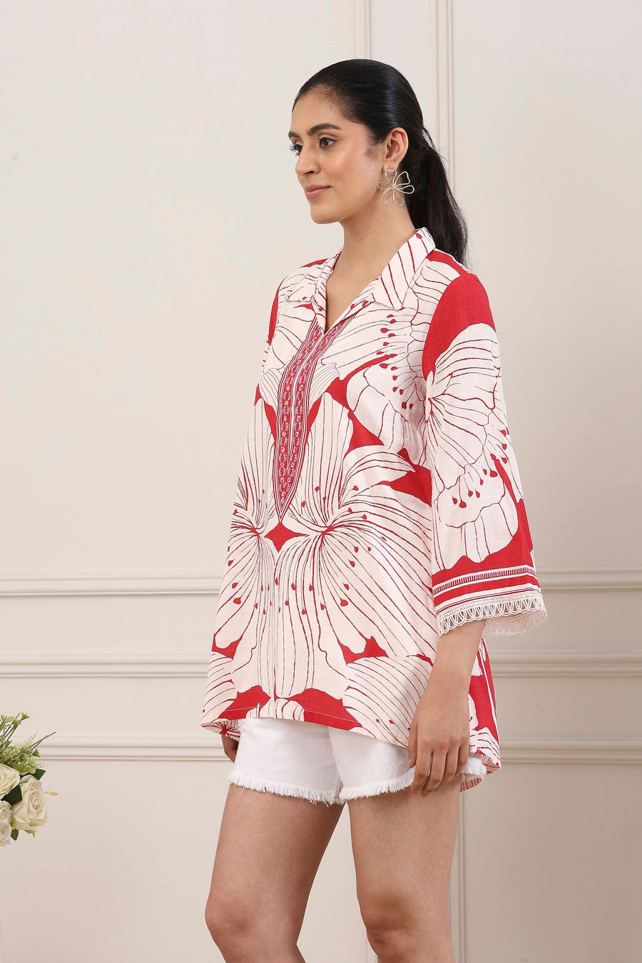 Red & White Floral Printed Straight Kurti - image 3