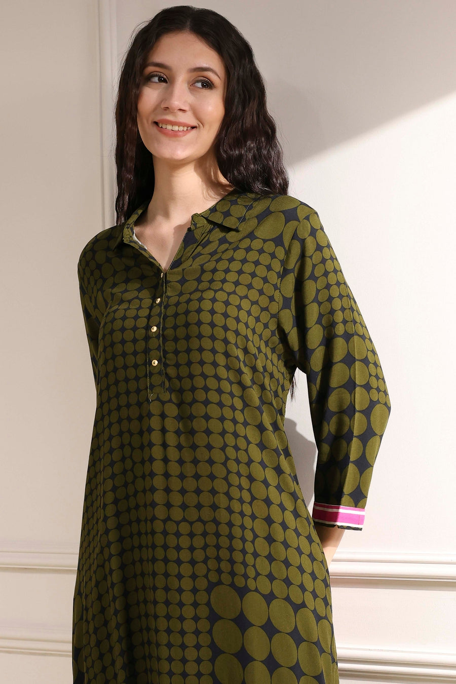 Olive Green Printed Straight Kurta - image 2