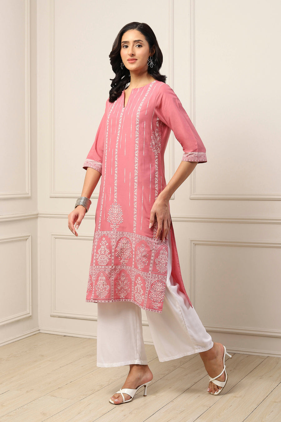 Pink Cotton Ethnic Motif Printed Straight Kurta - image 3
