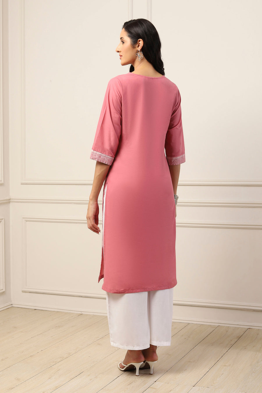 Pink Cotton Ethnic Motif Printed Straight Kurta - image 4