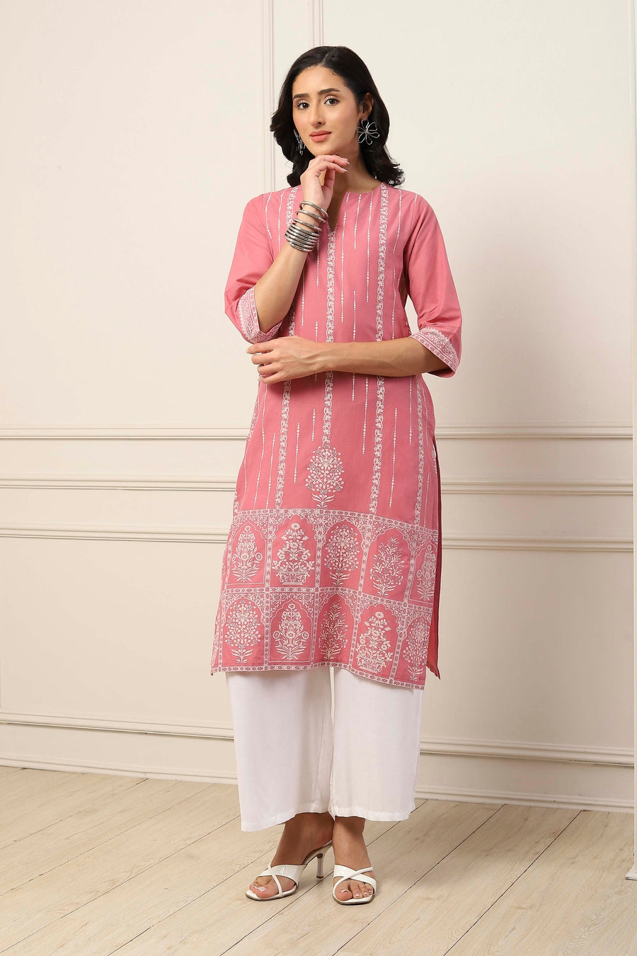 Pink Cotton Ethnic Motif Printed Straight Kurta - image 6