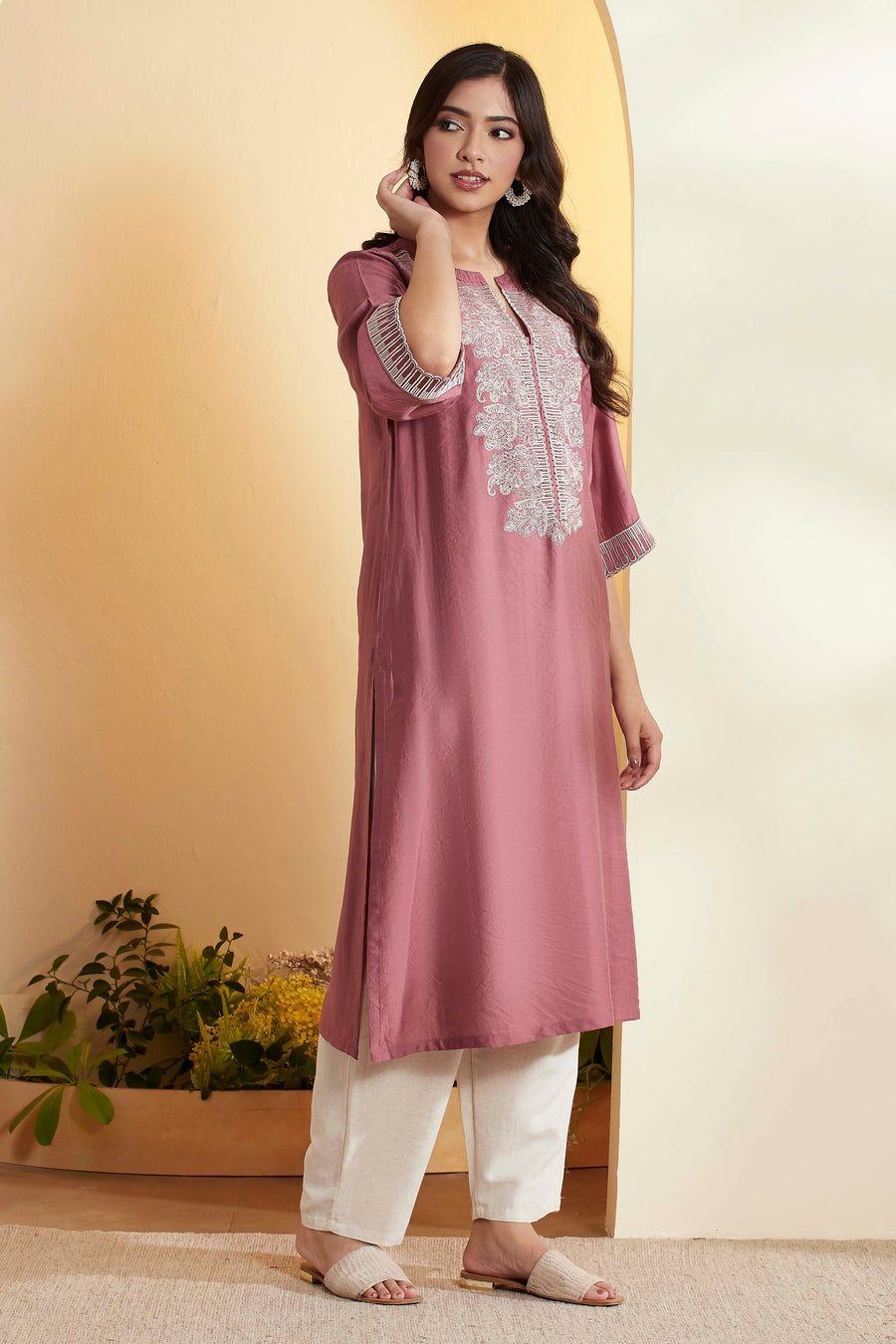 Onion Pink Viscose Silk Embroidered Straight Kurta - image 4