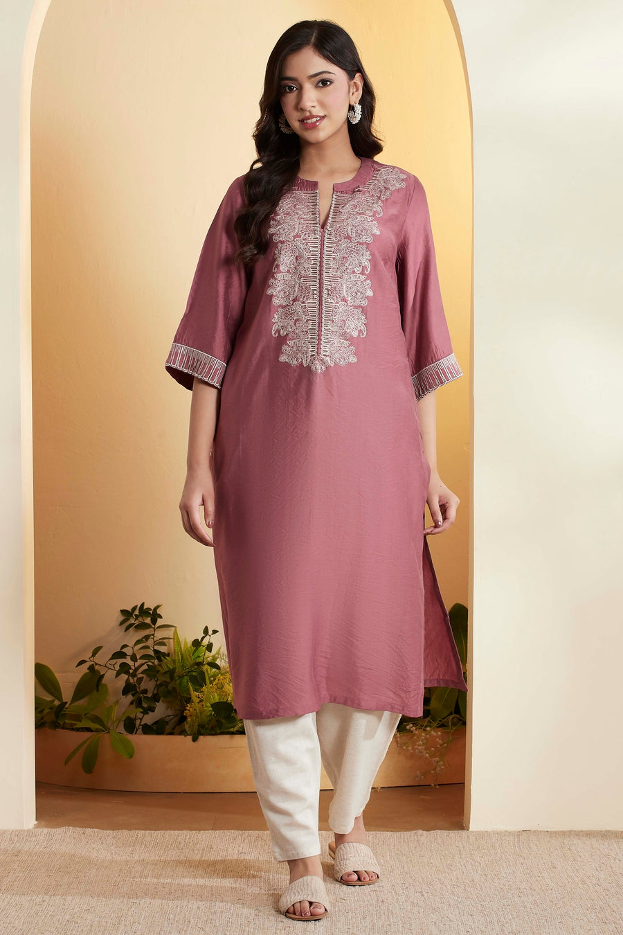 Onion Pink Viscose Silk Embroidered Straight Kurta - image 6